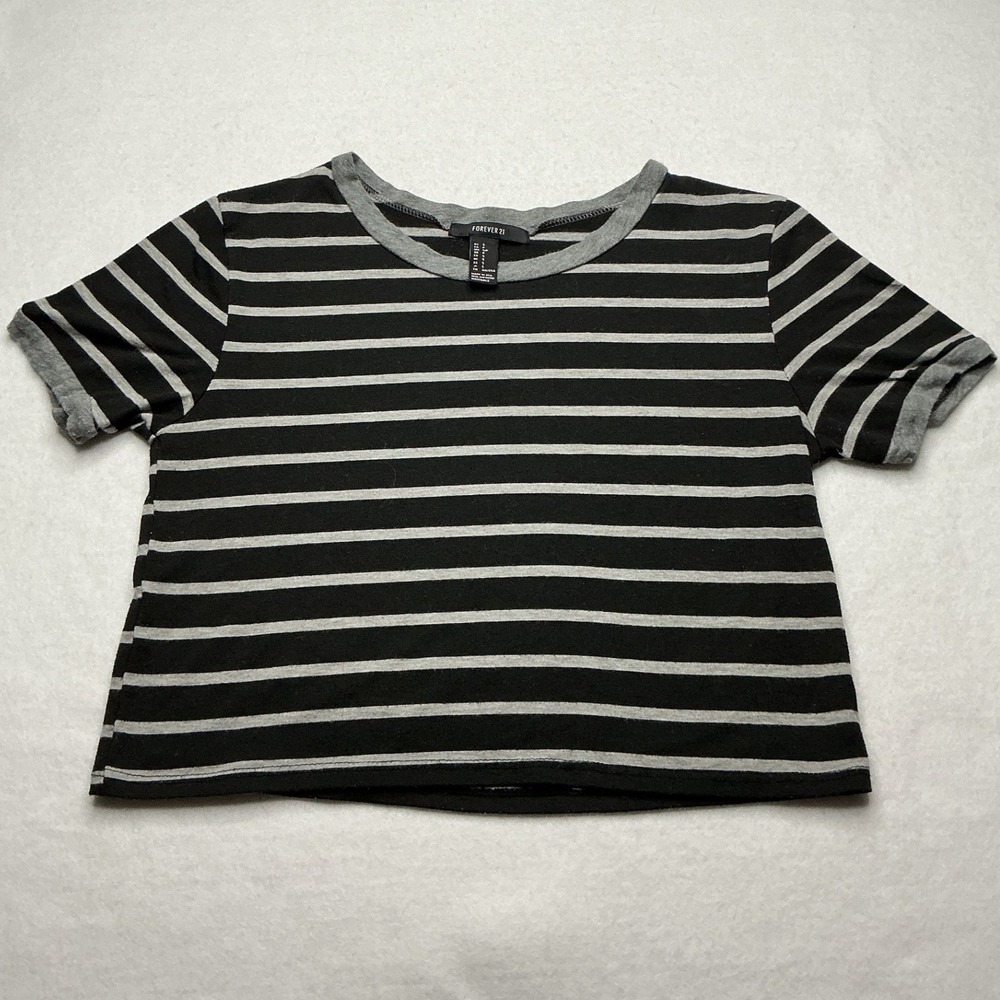 Forever 21 Womens Small Black Gray Striped Short Sleeve Crop Top Shirt